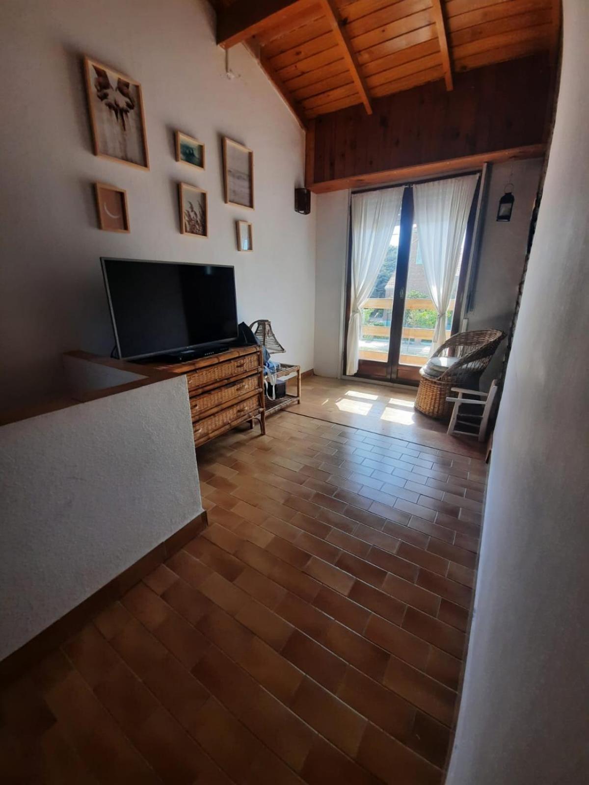 Nainos Apartment